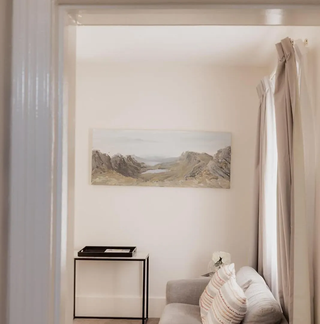 Kelly Street Cottage In Battery Point Hobart
